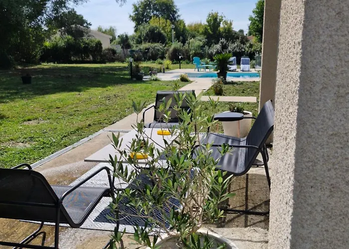 Demeure En Pierre Avec Piscine Privee